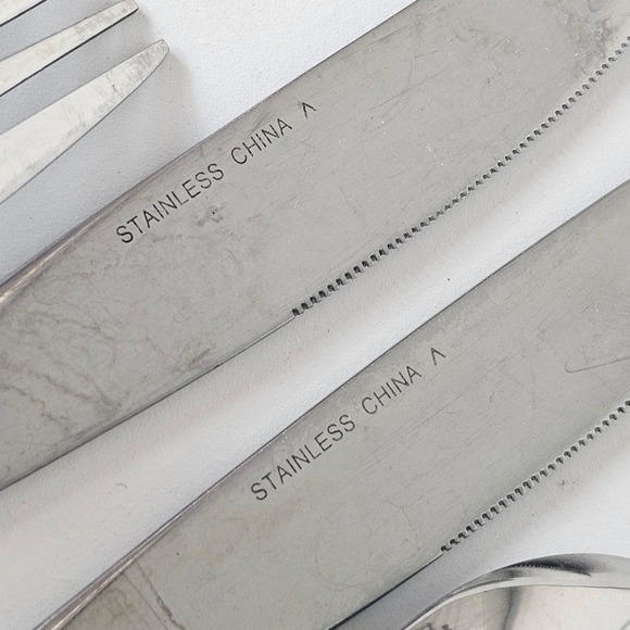 Stainless‎ China Silverware Set 10 Pieces Forks Knives Spoons Flatware - Picture 7 of 8